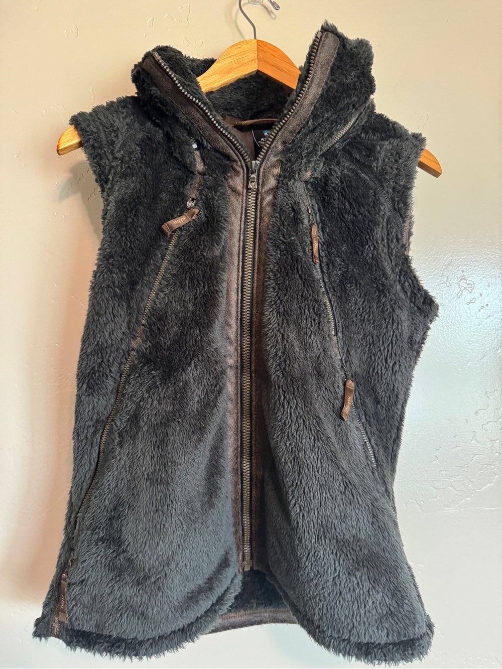 KUHL Flight Vest - Hooded Medium EUC